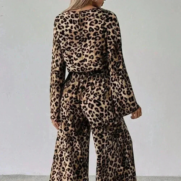 Multicolor Casual Women's Leopard Print Crew Neck Crop Top & Wide Leg Pants Set - Picture 2 of 5